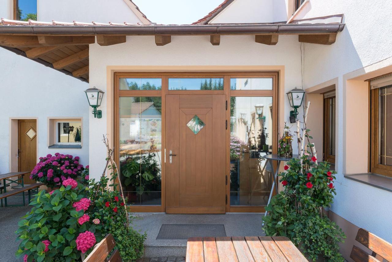 Gasthof-pension Brauner Hirsch In Alfeld - Mittelfranken 3*