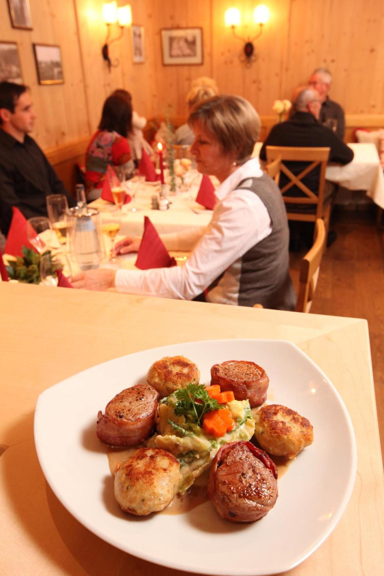 Gasthof-pension Brauner Hirsch In Alfeld - Mittelfranken